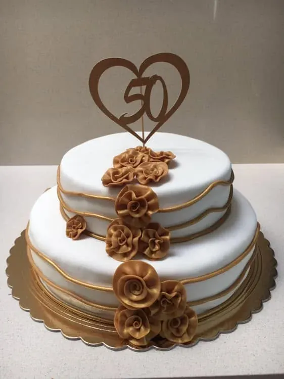 Bolo enfeitado personalizado da Flor do Tâmega